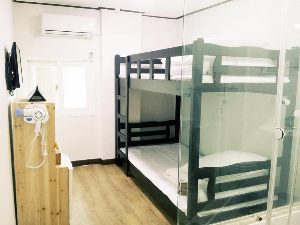 24 Guesthouse Sinchon Hongdae Szöul Kültér fotó